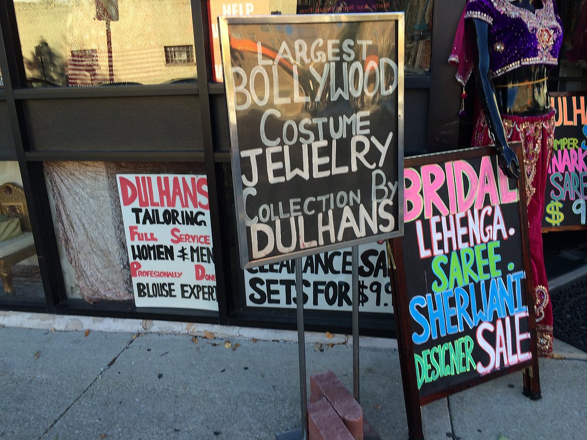 How a Visit to Devon Avenue in Chicago is Just Like Going to India